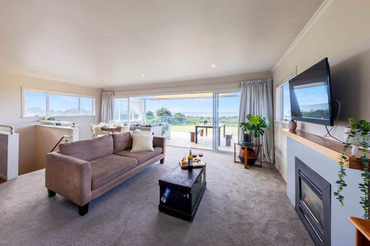 Waitara Taranaki Beach House - Great Sea Viewsヴィラ エクステリア 写真